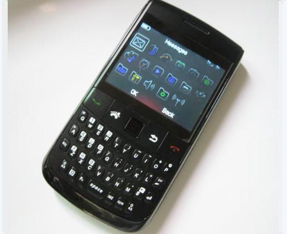dual sim dual standby Trackpad navigation qwerty GSM-CDMA cell phone 9630 use Trackpad navigation