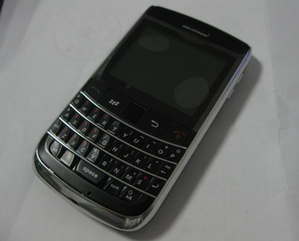 dual sim dual standby trackpad navigation qwerty mobile B200 is a improved of blackberry 9700