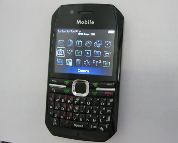 4sim 4GSM WiFi TV qwerty celluler phone T010 is hot sell in Brazil, South America market
