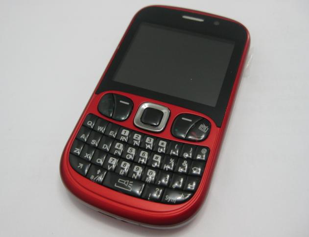 4sim qwerty TV cell phone 5606 is hot sell in Brazil, South America market