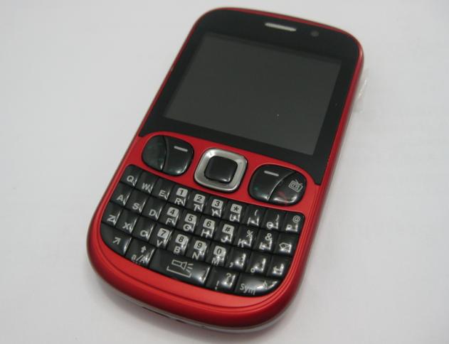 4sim qwerty TV cell phone 5606 is hot sell in Brazil, South America market