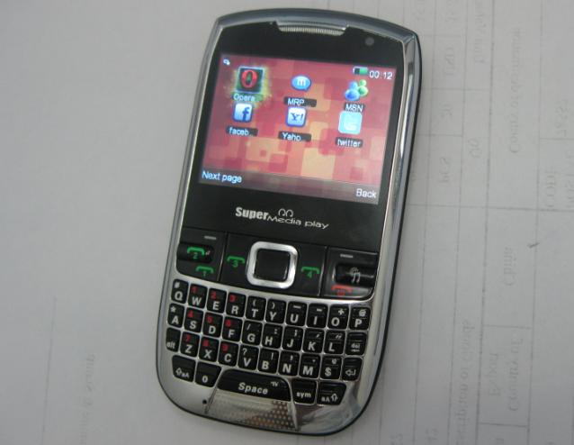 3sim big speaker WiFi TV qwerty mobile x95 is 3 GSM mobile phone with WIFI TV functions hot sell in South America