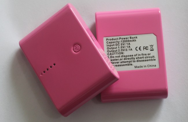 12000mAh mobile power bank has 10 colors and can work with many eletronics for charge