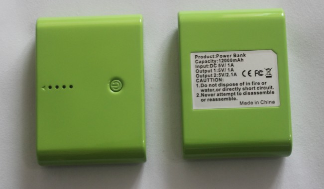 12000mAh mobile power bank has 10 colors and can work with many eletronics for charge