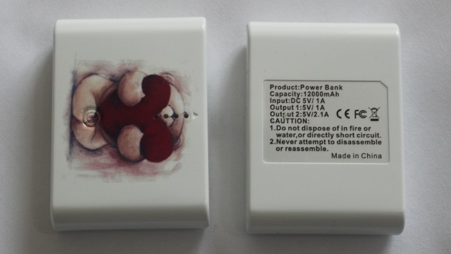 12000mAh mobile power bank has 10 colors and can work with many eletronics for charge