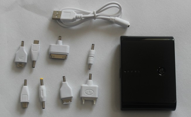 12000mAh mobile power bank has 10 colors and can work with many eletronics for charge