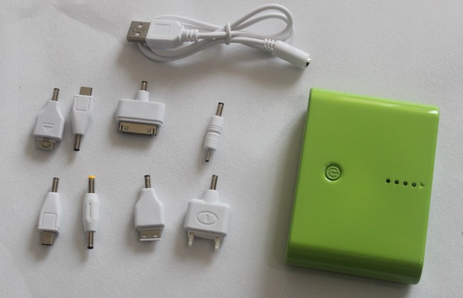 12000mAh mobile power bank has 10 colors and can work with many eletronics for charge