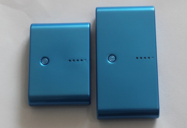 12000mAh mobile power bank has 10 colors and can work with many eletronics for charge