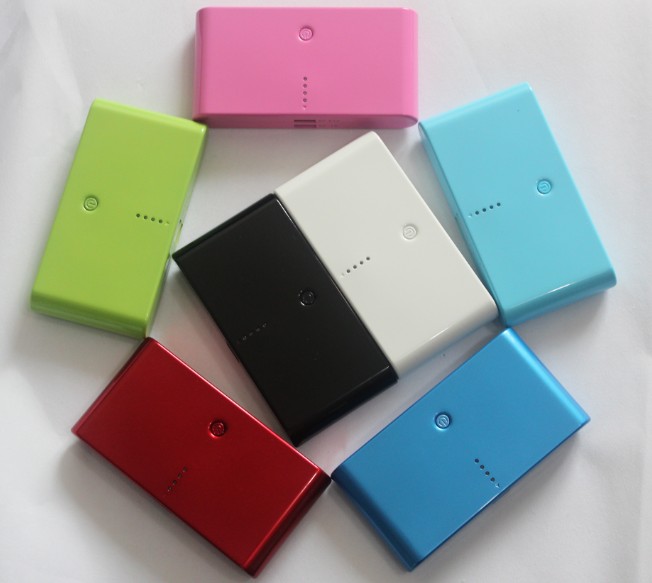 20000mAh mobile power bank has 7 colors and can work with many eletronics for charge, and it can charge several times